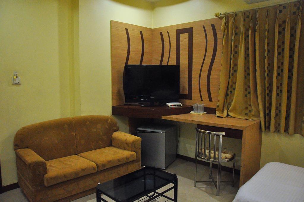 Hotel Evershine Райкот Стая снимка